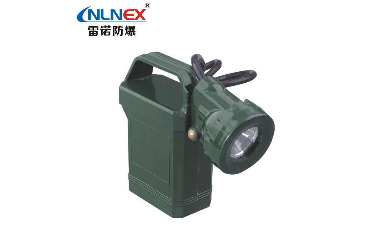 IW5100GF便攜式強(qiáng)光防爆應(yīng)急工作燈
